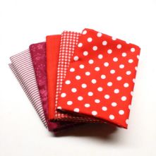 Pack of 5 100% Cotton Mixed Prints Red Fat Quarters